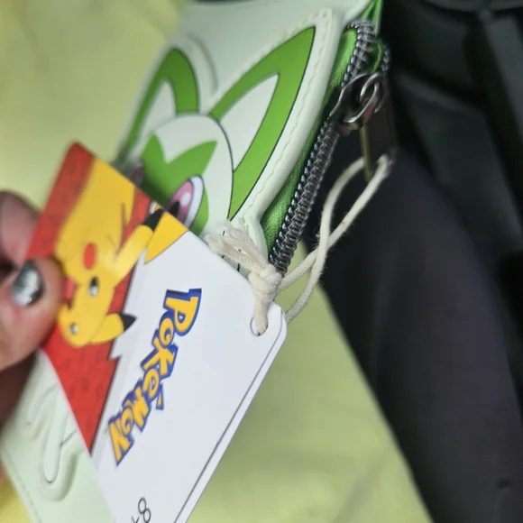 Loungefly Green and White Pokémon Wallet Evee - Picture 2 of 3